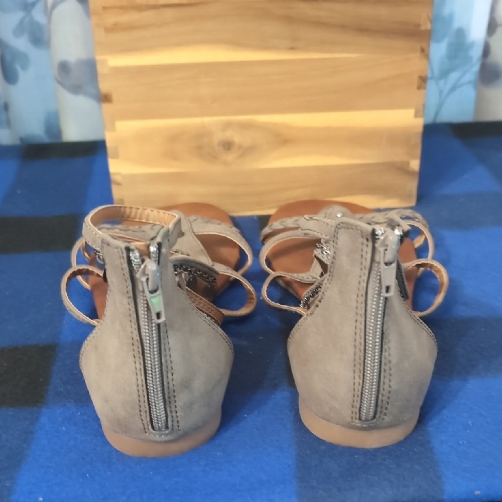 pop Taupe Braided T-Strap Embellished Sandals - Picture 4 of 6